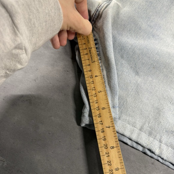 Vintage Levi's Jean Shorts Men 39x7 Denim Jorts Light Wash Faded Western Cowboy - Picture 8 of 12